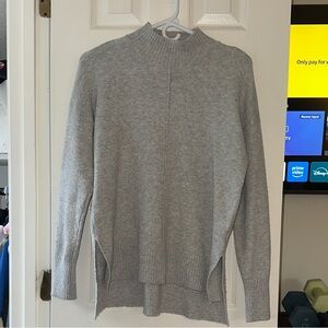 Tahari Women's Gray Turtleneck Sweater